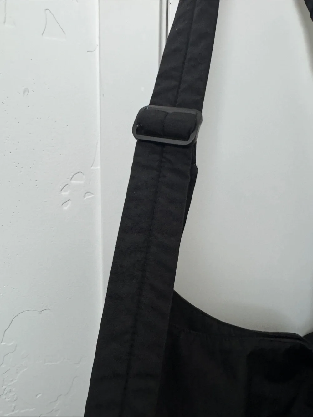 BAGGU Black Adjustable Shoulder Bag